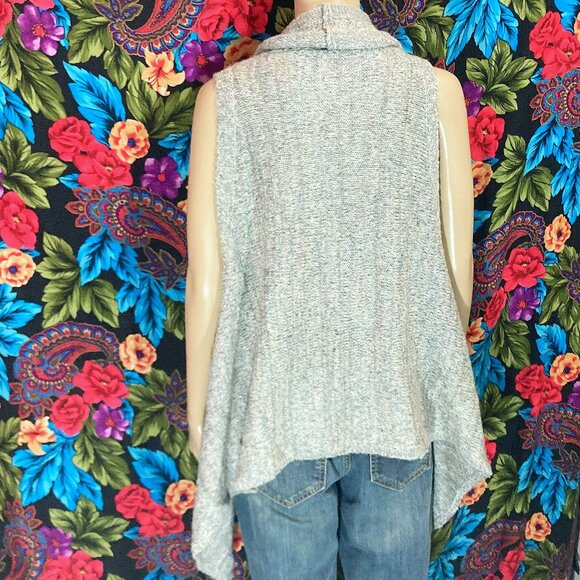 WOMEN'S CATO KNITTED SLEEVELESS WOOL CARDIGAN WOMENS SIZE LARGE OPEN FRONT COVER - Picture 2 of 3